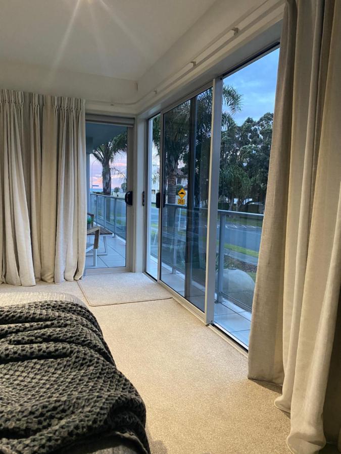 Modern Beach Apartment With Pool & Location Mount Maunganui Εξωτερικό φωτογραφία