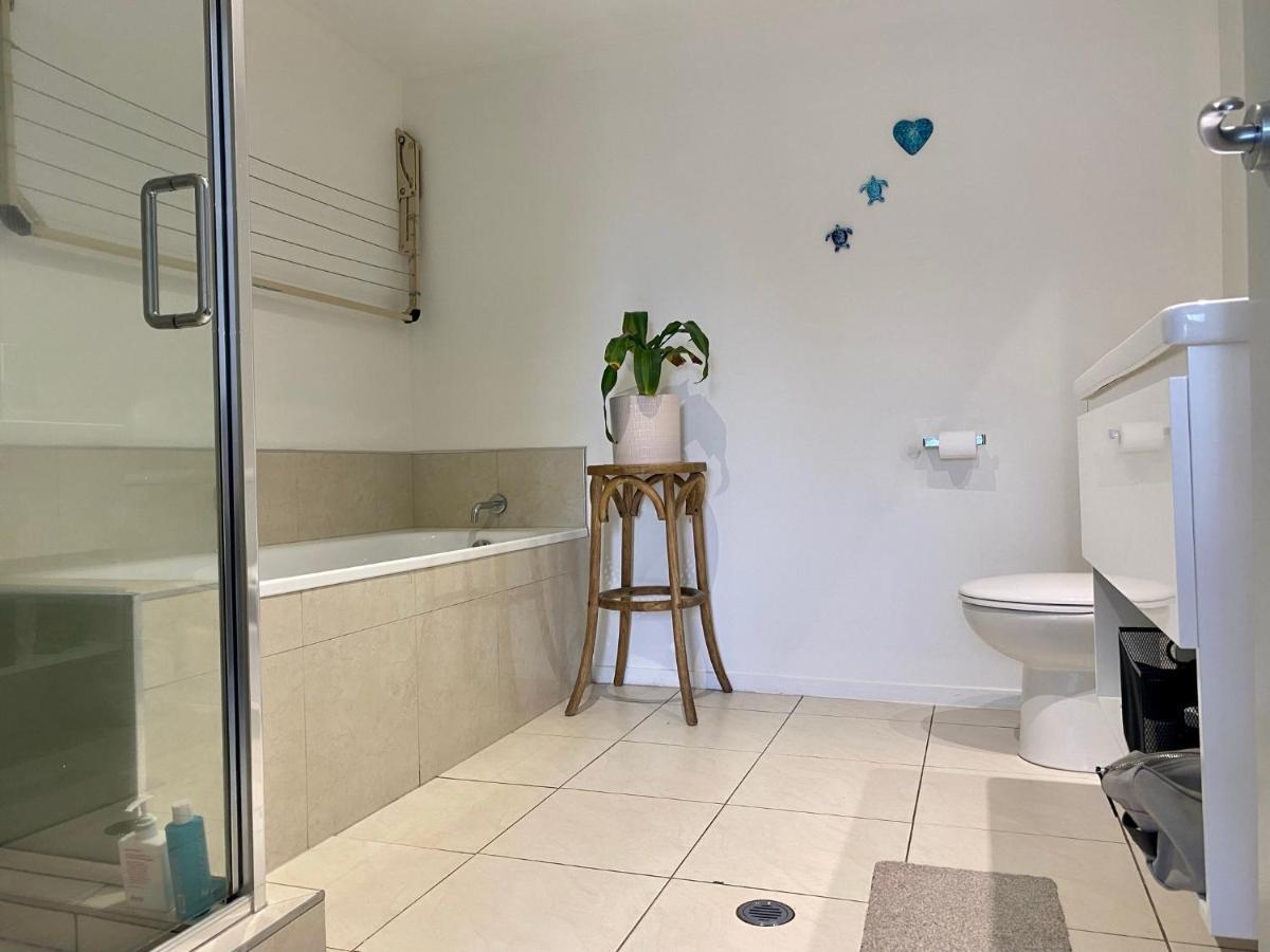 Modern Beach Apartment With Pool & Location Mount Maunganui Εξωτερικό φωτογραφία